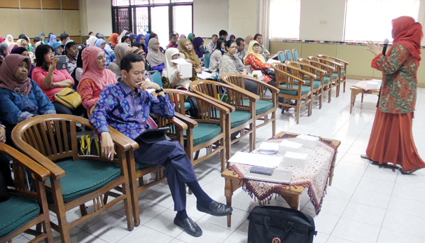 Seminar dan Diskusi Penelitian Kualitatif