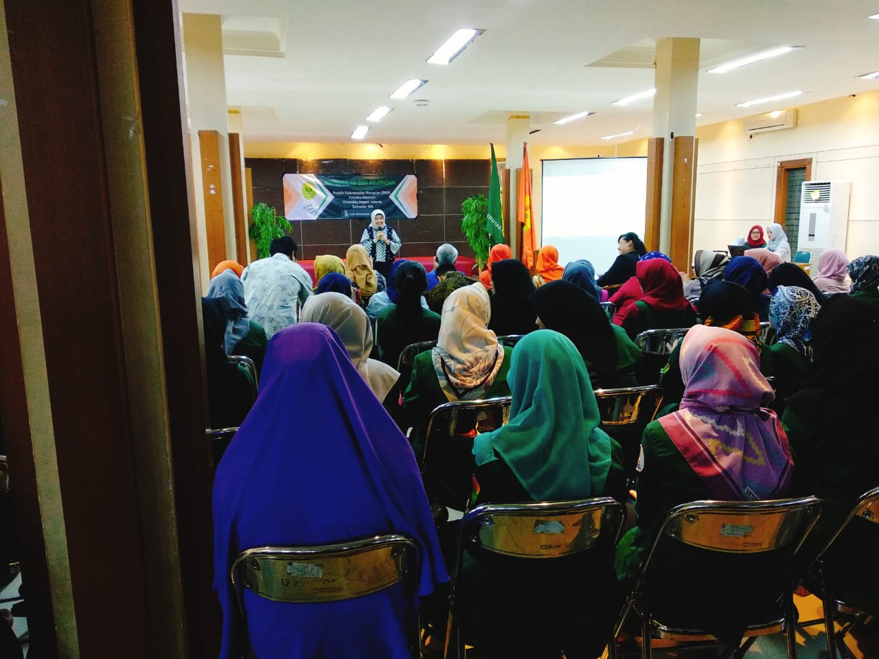 PEMBEKALAN DAN PELEPASAN PKM SEMESTER GANJIL 109 TAHUN 2018 FAKULTAS EKONOMI
